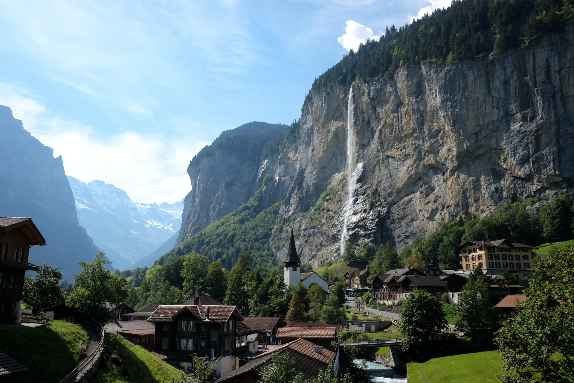 what-to-do-in-lauterbrunnen-swiss-alps-balmers-hostel-interlaken