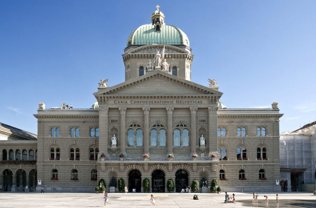 scopri il Palazzo federale di Berna