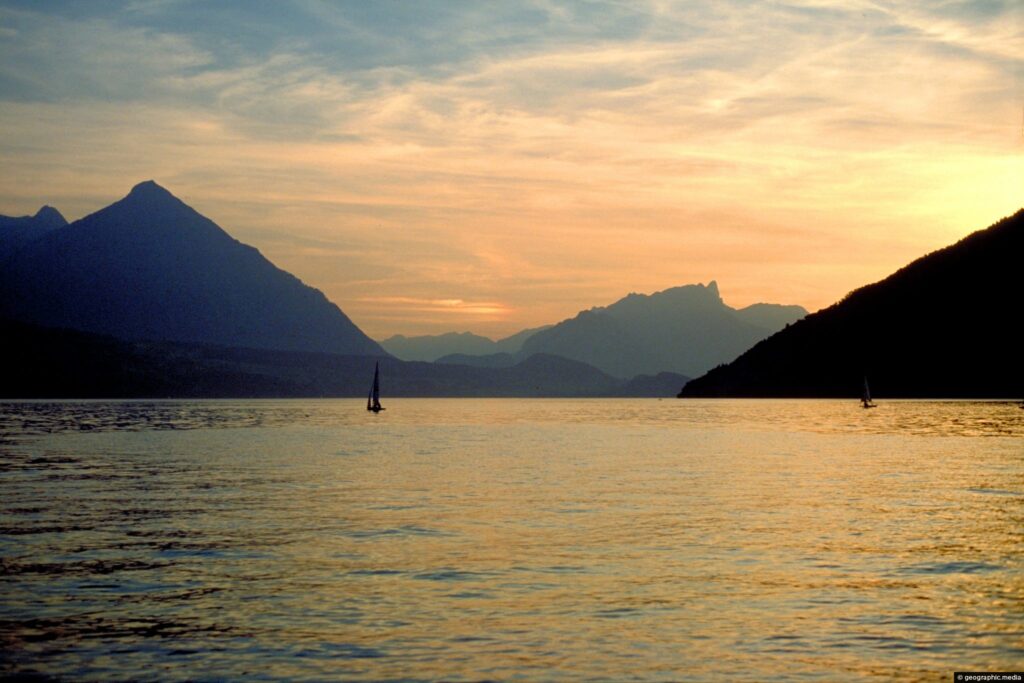 best sunset interlaken lake thun