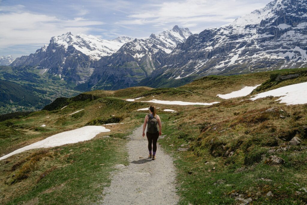 hiking lauterbrunnen interlaken