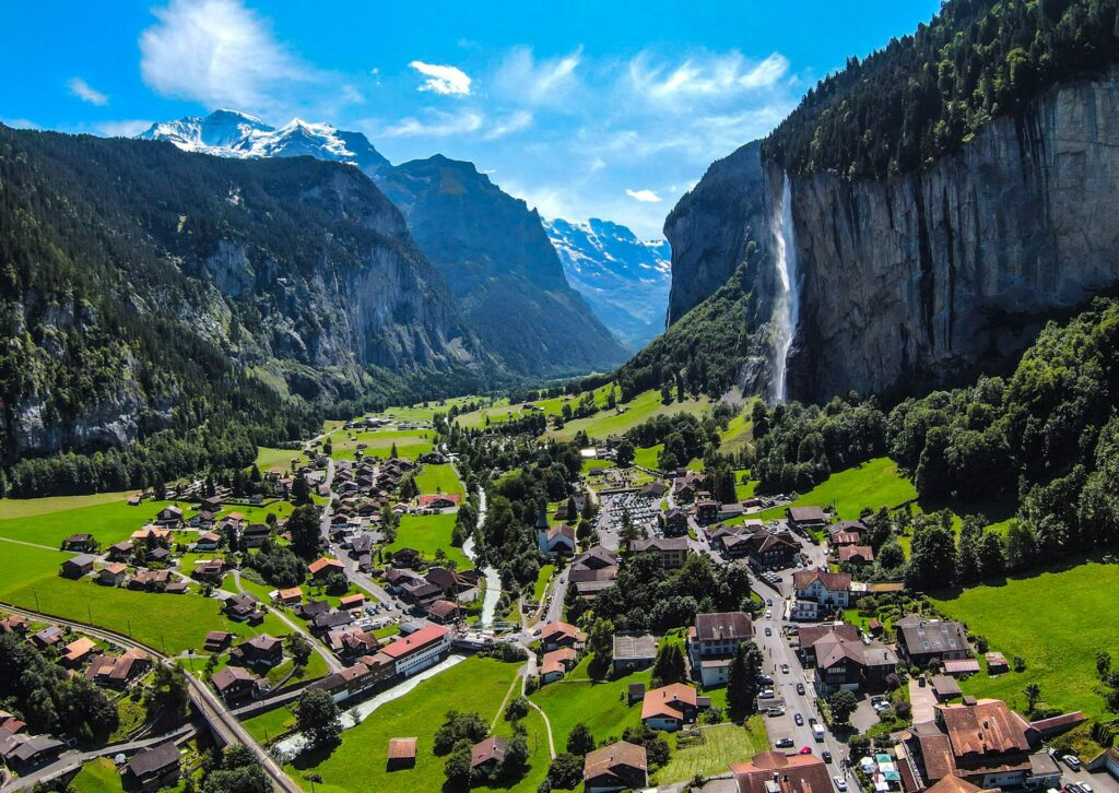 lauterbrunnen hikes interlaken balmers